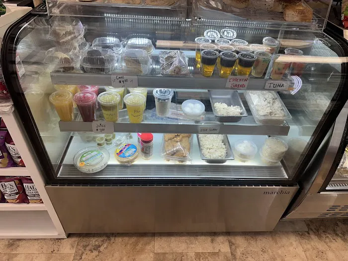 Pacheco’s Deli & Pizza Picture 10