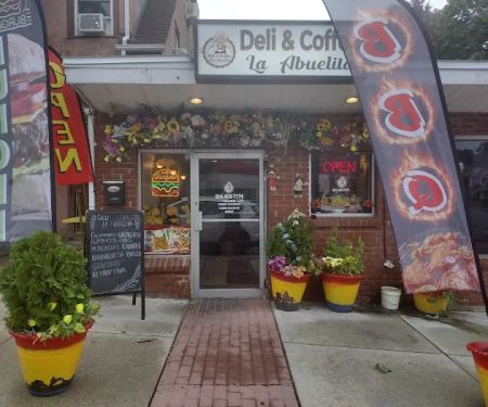 La Abuelita Deli and Cafe