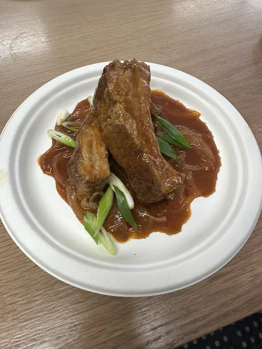 Vi's European Market & Deli Picture 5