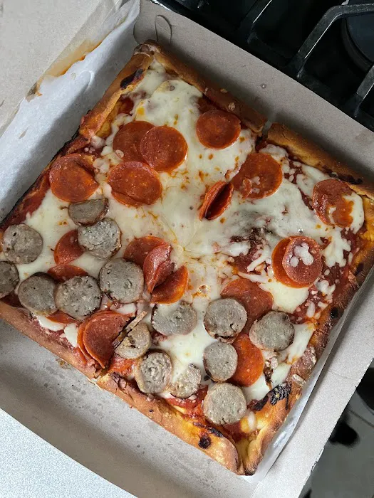 Constantino’s Pizza Picture 10