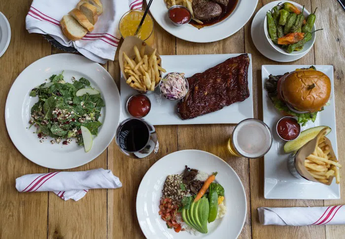 Gates Restaurant + Bar Picture 8