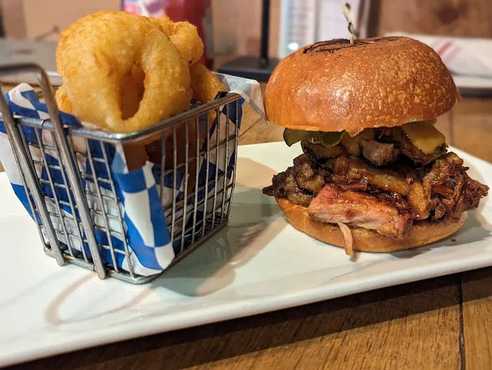 Gates Restaurant + Bar Picture 6