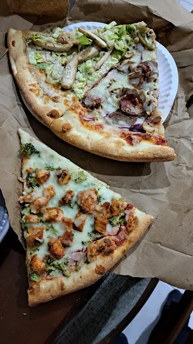 Joe's Pizzeria Picture 7