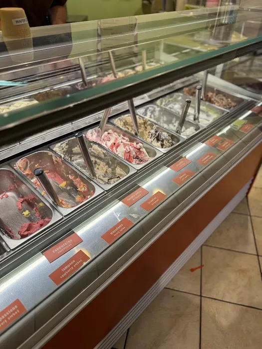 Gelatissimo Artisan Gelato Picture 4