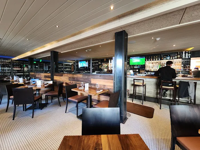 Cava Wine Bar & Wood Grille Picture 2