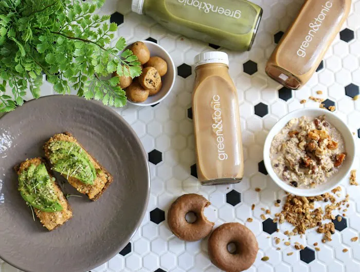 Green & Tonic Picture 3