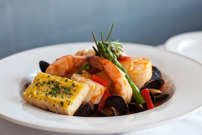 Sails American Grill Picture 9