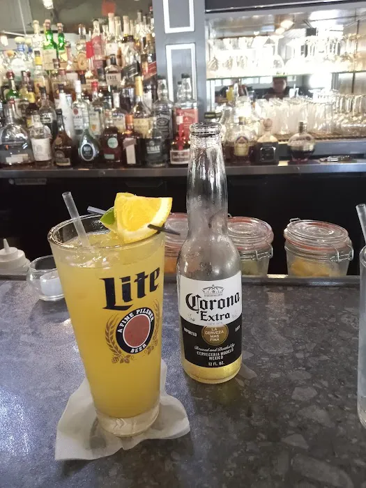 The Boatyard at Smokey Joe's BBQ Picture 10