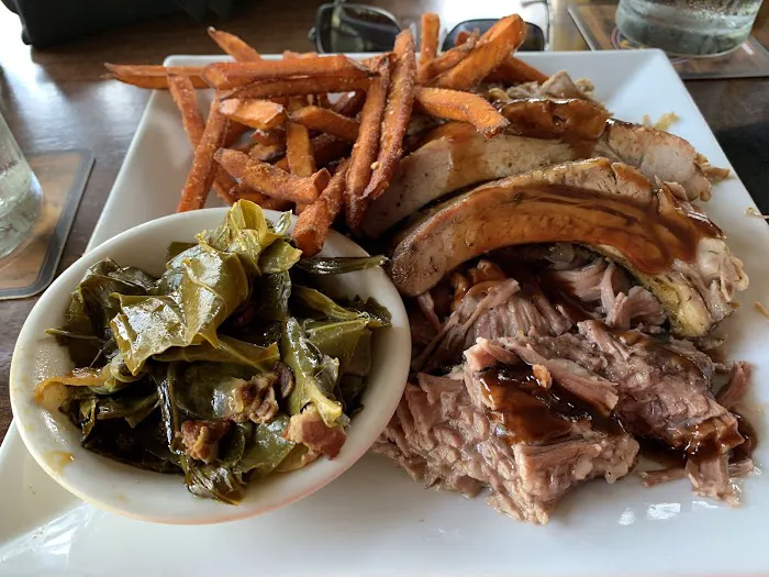 The Boatyard at Smokey Joe's BBQ Picture 4