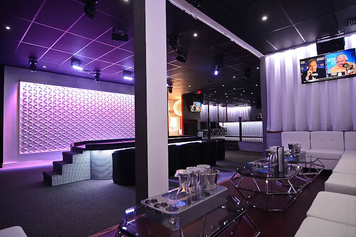 Mystique Stamford Picture 8