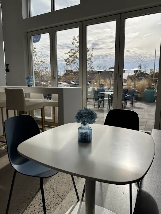 Cosmo’s Bagels & Cafe Picture 10