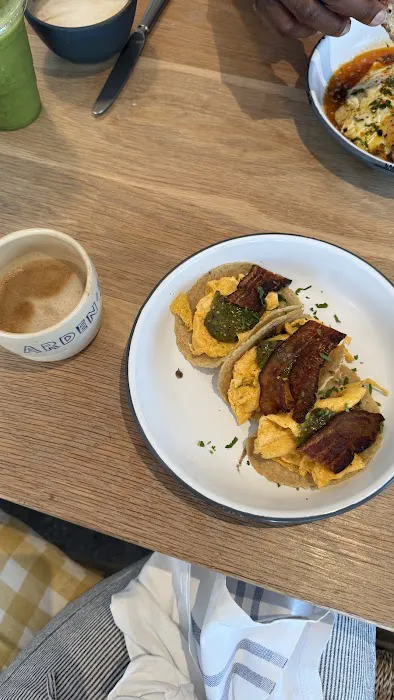 Arden's Rowayton Picture 9