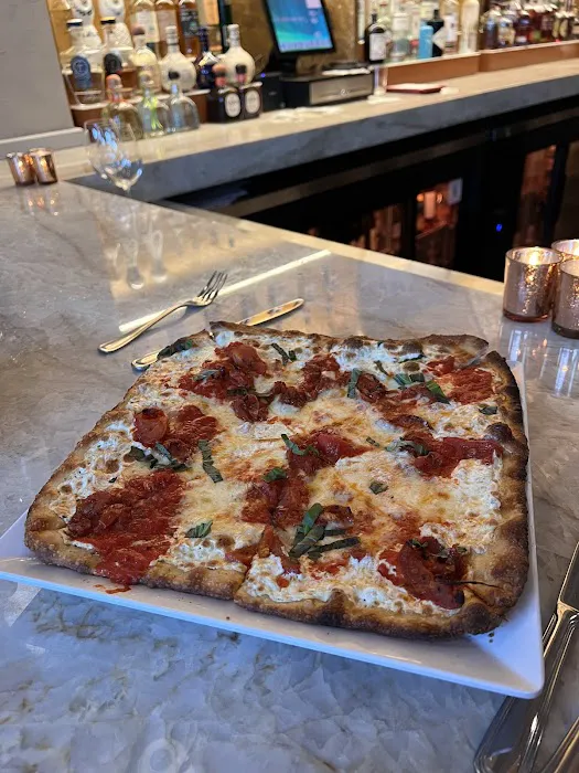 Molto Darien Picture 7