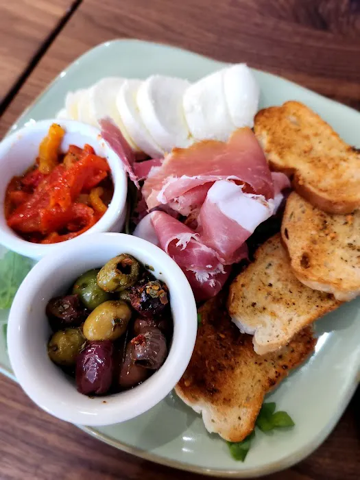 Molto Darien Picture 8