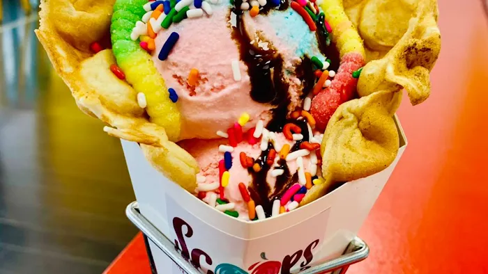 Scoops Hope st Ice Cream Shop Picture 5