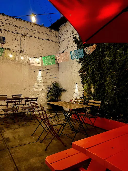 Taqueria Que Onda and Bar Picture 1