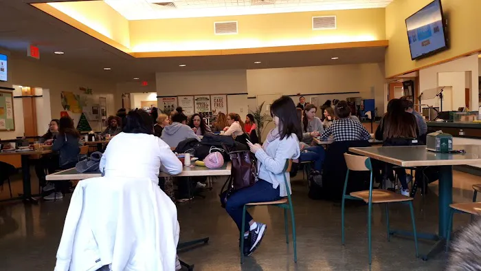 Winnick Dining Hall Picture 2