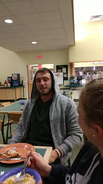 Winnick Dining Hall Picture 7