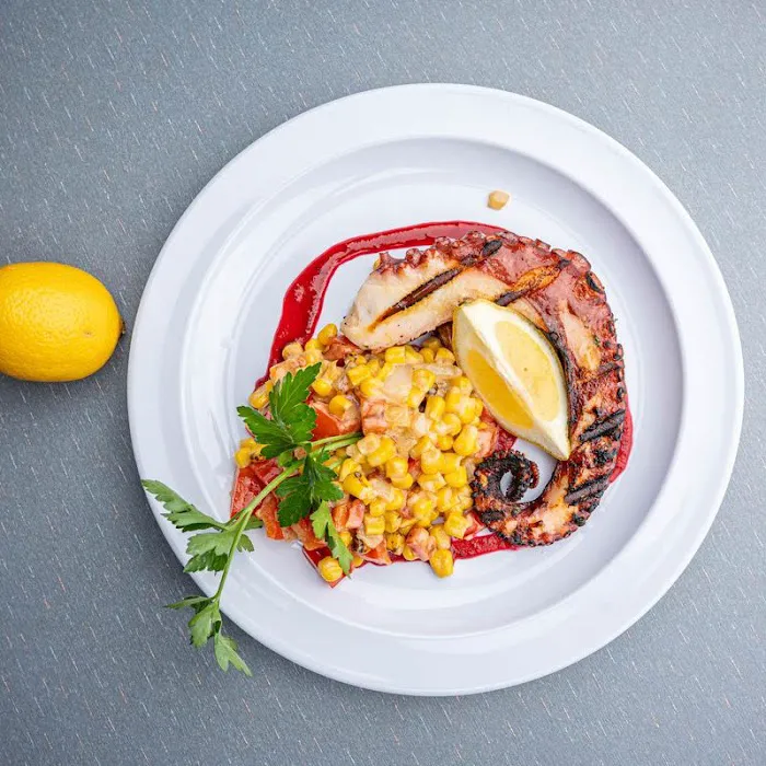 Sunset fish & lobster market & grill Picture 9