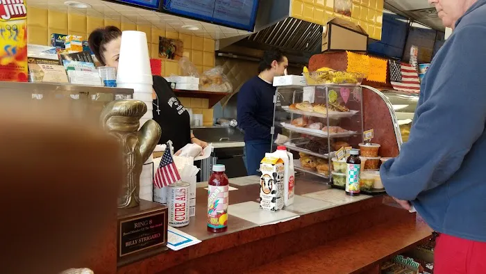 Bayville Deli Picture 7