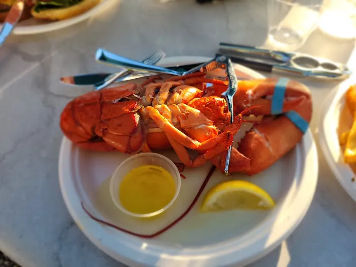 The Clam Bar at Bridge Marine Picture 6