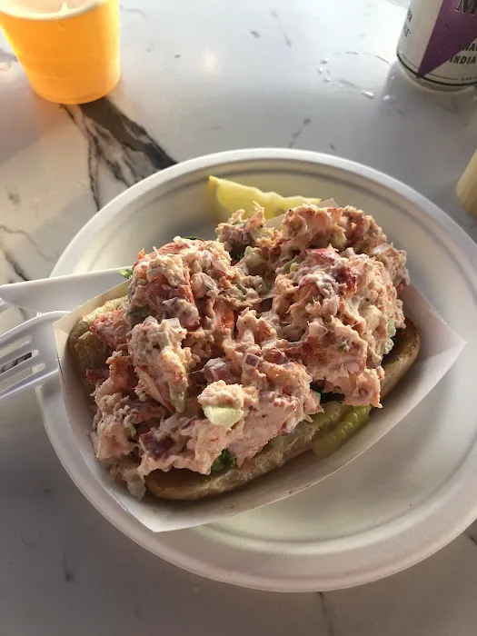 The Clam Bar at Bridge Marine Picture 5