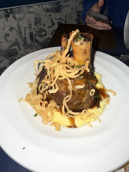 Hidden Harbor Restaurant and Bar Picture 2