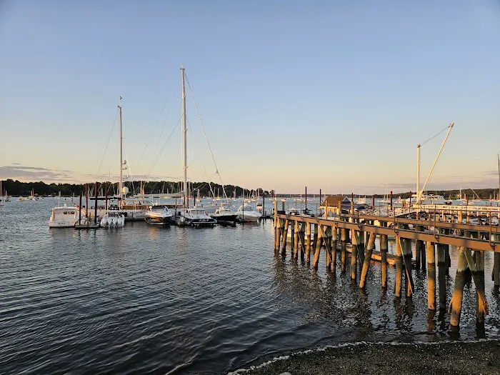 Cooper Bluff - Waterfront Bar Picture 8