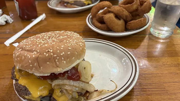 Taby's Burger House Picture 8