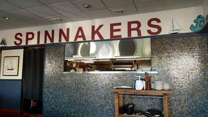 Spinnakers Restaurant & Bar Picture 1