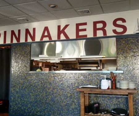 Spinnakers Restaurant & Bar