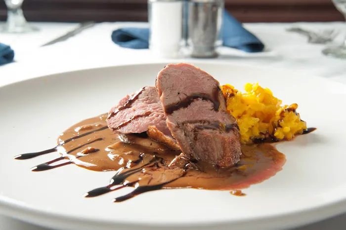 Spinnakers Restaurant & Bar Picture 4