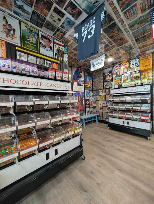 Max & Mina's Pop Up Picture 10