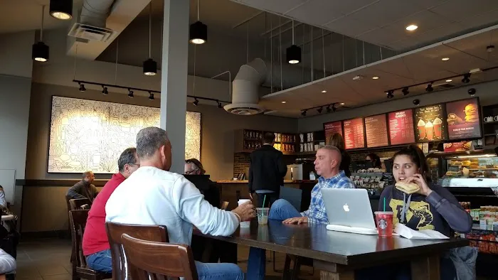 Starbucks Picture 7