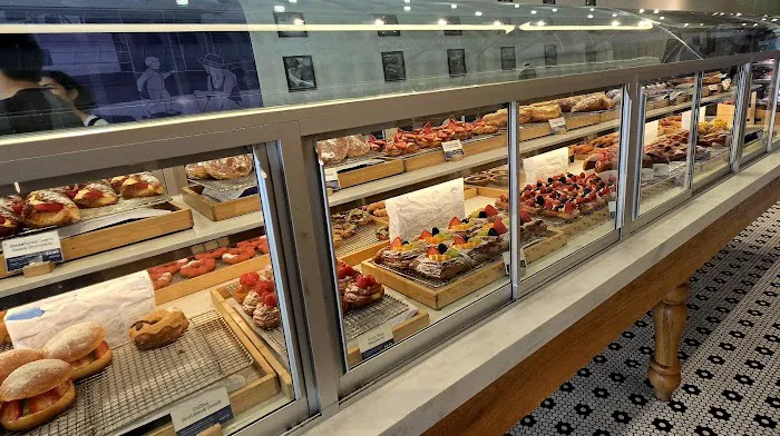 Paris Baguette Picture 2