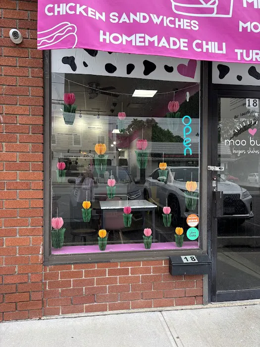 Moo Burger Syosset Picture 5