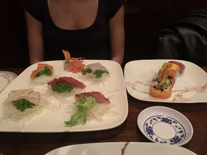 Tenjin Sushi Picture 2