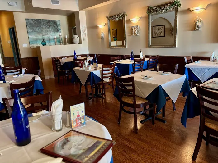 It's Greek To Me Restaurant Picture 7