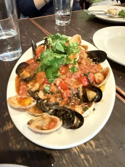 Flora’s Pizza Cafe Picture 2