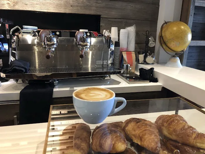 One Spring Coffee Shop Picture 6