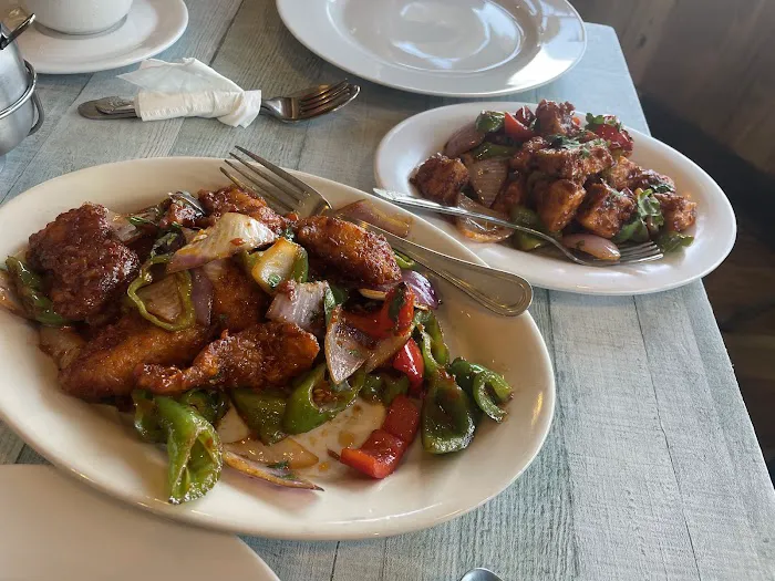 Kunga Kitchen Picture 1