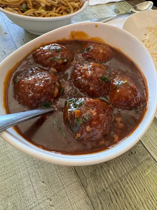 Kunga Kitchen Picture 6