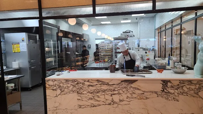 The French Workshop Picture 4