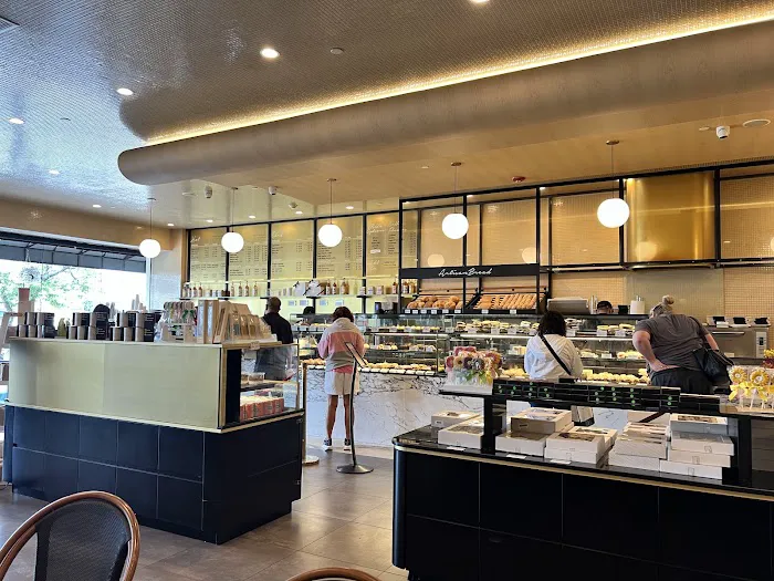 The French Workshop Picture 5