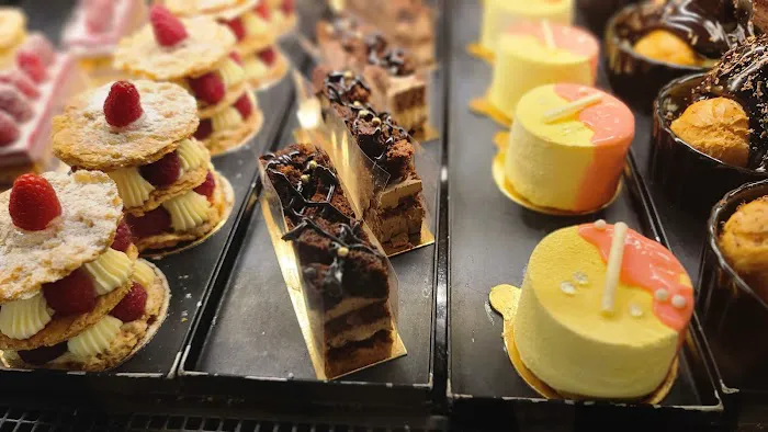 The French Workshop Picture 2