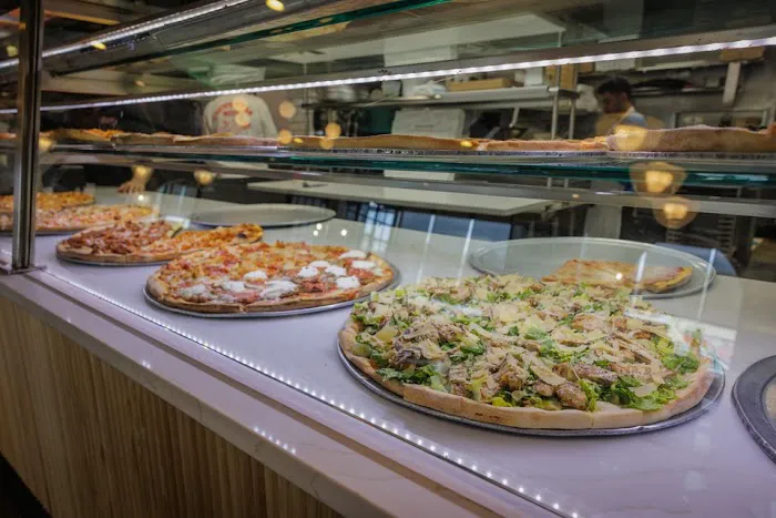 Frantoni's Pizzeria & Ristorante Picture 5