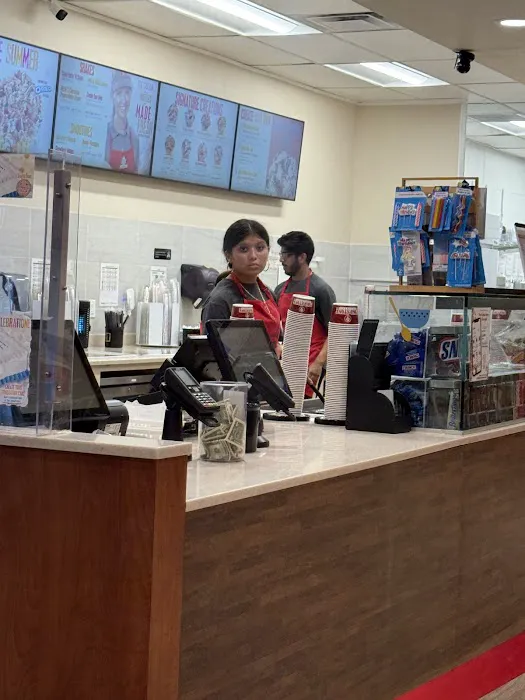 Cold Stone Creamery Picture 9