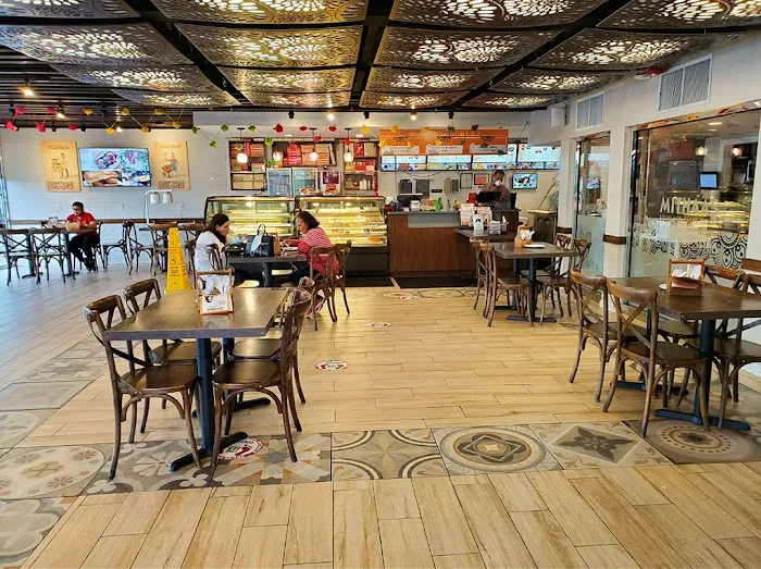 Mithaas Hicksville Picture 10