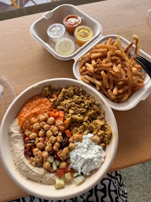 taïm mediterranean kitchen Picture 5