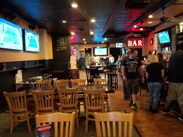 Broadway 247 Sports Bar Picture 3